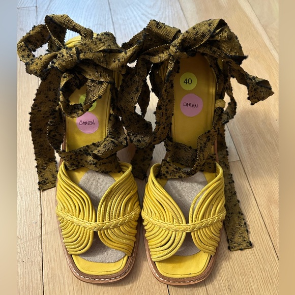 ULLA JOHNSON Gia High Heels in Olive Oil (Yellow) with Ankle Ribbons Size 40